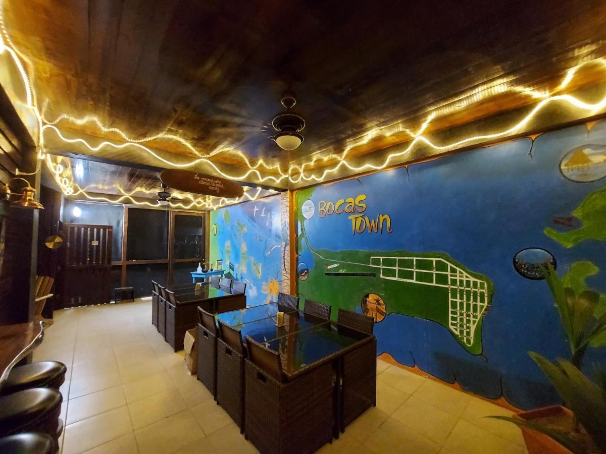 Casa Oceana Bed & Breakfast ボカス・タウン エクステリア 写真
