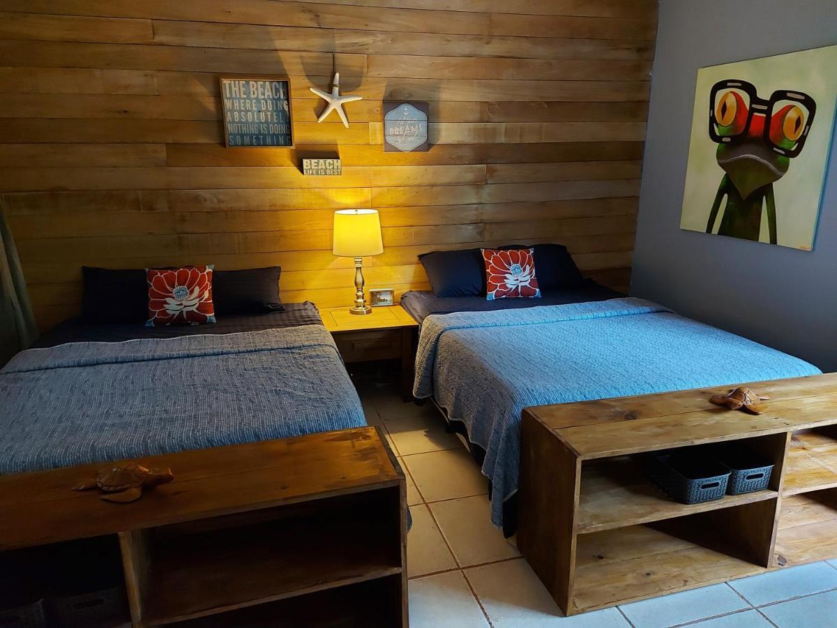 Casa Oceana Bed & Breakfast ボカス・タウン エクステリア 写真
